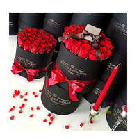 Boîte de livraison de fleurs en carton de luxe avec matériaux recyclés, conception personnalisée, construction en carton
