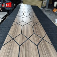 Panneau acoustique mural en bois Akupanel avec dos en feutre PET, panneau insonorisant pour revêtement mural intérieur de studio