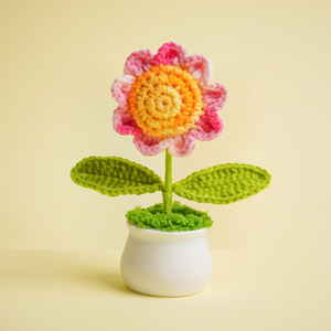 Mini plante de tournesol au crochet faite à la main, 15 cm, pour cadeau de remise de diplôme - Product Image 1