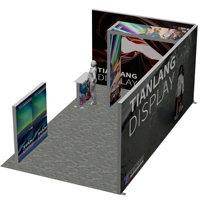 Stand d'exposition lumineux modulaire 10x20 pieds avec double comptoir d'accueil et colonne d'affichage, système d'éclairage personnalisé pour salons professionnels
