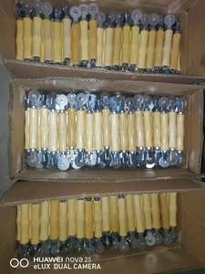 Оптовая продажа с завода: Ролик для ремонта шин, портативный инструмент для швейной работы по шинам, с деревянной ручкой и шарикоподшипником - Product Image 5