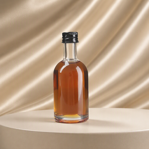 Bottiglia in Vetro Trasparente <span class=keywords><strong>da</strong></span> 50ml per Liquori, Lavorata a Mano, con Tappo, per <span class=keywords><strong>Collezione</strong></span> di <span class=keywords><strong>Whisky</strong></span> e Regali Aziendali - Product Image 2