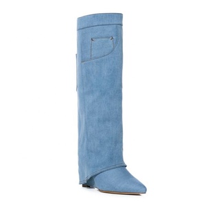 Bottes hautes en jean bleu pour femmes, style personnalisé, avec talon compensé, bout pointu plié, bottines longues - Product Image 4