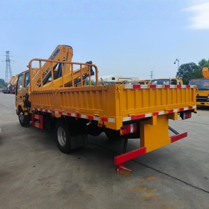 Camión ISUZU de Doble Cabina Pequeña de 3 Toneladas con Grúa Articulada Montada, Camión 4x2 con Grúa de Brazo Plegable - Product Image 5