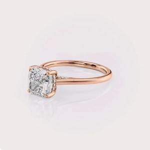 Bague de fiançailles solitaire en diamant de laboratoire taille coussin en or rose 18 carats - Product Image 2
