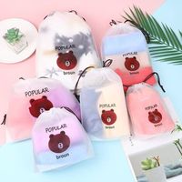Logo personnalisé sous-vêtements chaussettes sac de rangement à cordon en plastique sacs givrés pochette à poussière emballage cadeau sac à corde pour vêtements
