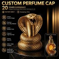 Tapa de Perfume Venom Strike Zamac con Capucha de Cobra, Mandíbula Escamada y Escamas Dentadas, Oro Ormolu, Fabricación a Medida, Fábrica OEM