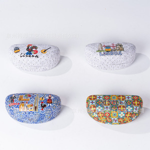 Estuches para Gafas Personalizados con Temática de Ciudades Europeas, Lisboa, Sevilla, Regalo Cultural de Resina, Estuche Rígido de Plástico de 3-5.9 Pulgadas con Diseño Impreso - Product Image 1