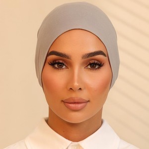 Bán Buôn Tùy Chỉnh Ánh Sáng Trọng Lượng Thoải Mái Phương thức Đồng Bằng Khăn Choàng <span class=keywords><strong>Hijab</strong></span> Đôi Khâu Cạnh Hồi Giáo Phụ Nữ Khăn <span class=keywords><strong>Hijab</strong></span> - Product Image 5