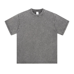 T-shirt vintage lourd délavé à la neige pour homme: coupe structurée avec des accents Streetwear en détresse - Product Image 1