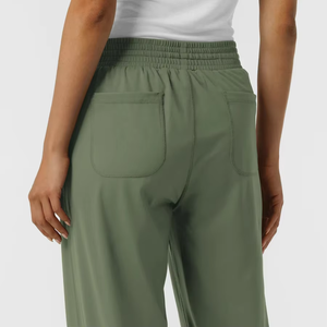 Divisa Ospedaliera Personalizzata per Donne, Completo Infermieristico con Pantaloni Dritti, Uniforme Medica per Salone Dentistico e Centro Estetico - Product Image 6