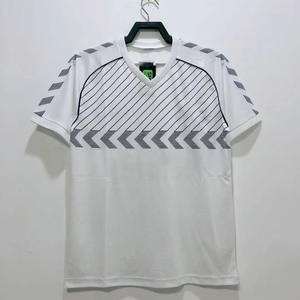 Service OEM en gros, maillot de football vintage 86 de haute qualité, noir et blanc, pour domicile et extérieur, sur mesure, fabriqué en usine - Product Image 1