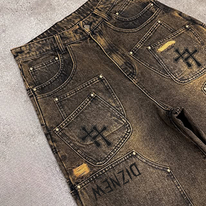 Pour DiZNEW 2025 Short en denim de coton haut de gamme pour hommes Lavage léger sur mesure avec effet perforé Design multi-poches pour l'été - Product Image 3