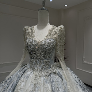 Robe de mariée majestueuse bleu ivoire Xx36, robe de bal, col haut, manches longues, paillettes, traîne de chapelle, imprimé floral, dos nu - Product Image 4