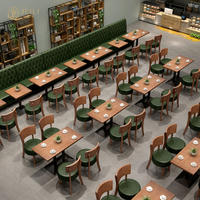Canapé long vintage en cuir avec boutons, mobilier de restaurant, café, hôtel, ensemble table et chaises personnalisé pour projets d'hôtellerie et de restauration