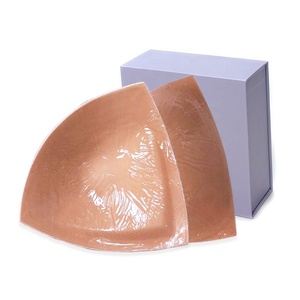 Inserti Adesivi Triangolari Morbidi Riutilizzabili per Scollo, Cuscinetti Push-up in Silicone Biadesivo per Reggiseno - Product Image 1