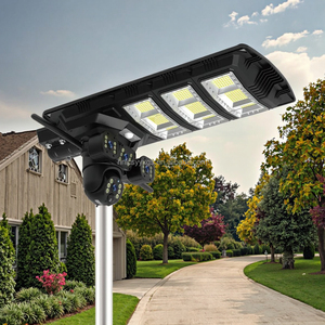 Lampadaire solaire tout-en-un 450W avec caméra CCTV, carte SIM 4G Wifi, batterie au lithium, corps en ABS, source lumineuse LED IP65 - Product Image 1