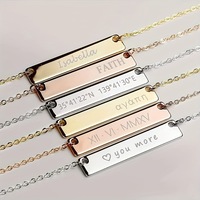 Collier en acier inoxydable plaqué or IP, poli miroir, inaltérable, avec pendentif plaque personnalisable au laser (texte ou logo) pour femme
