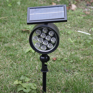 Projecteur solaire extérieur Xinyao 12 LED, étanche, pour jardin et aménagement paysager - Product Image 1