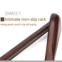 Cintre de luxe en bois à double niveau pour costumes, personnalisable avec logo, élégant pour présentation, sac de costume élégant pour cuisine, salle de bain, armoire