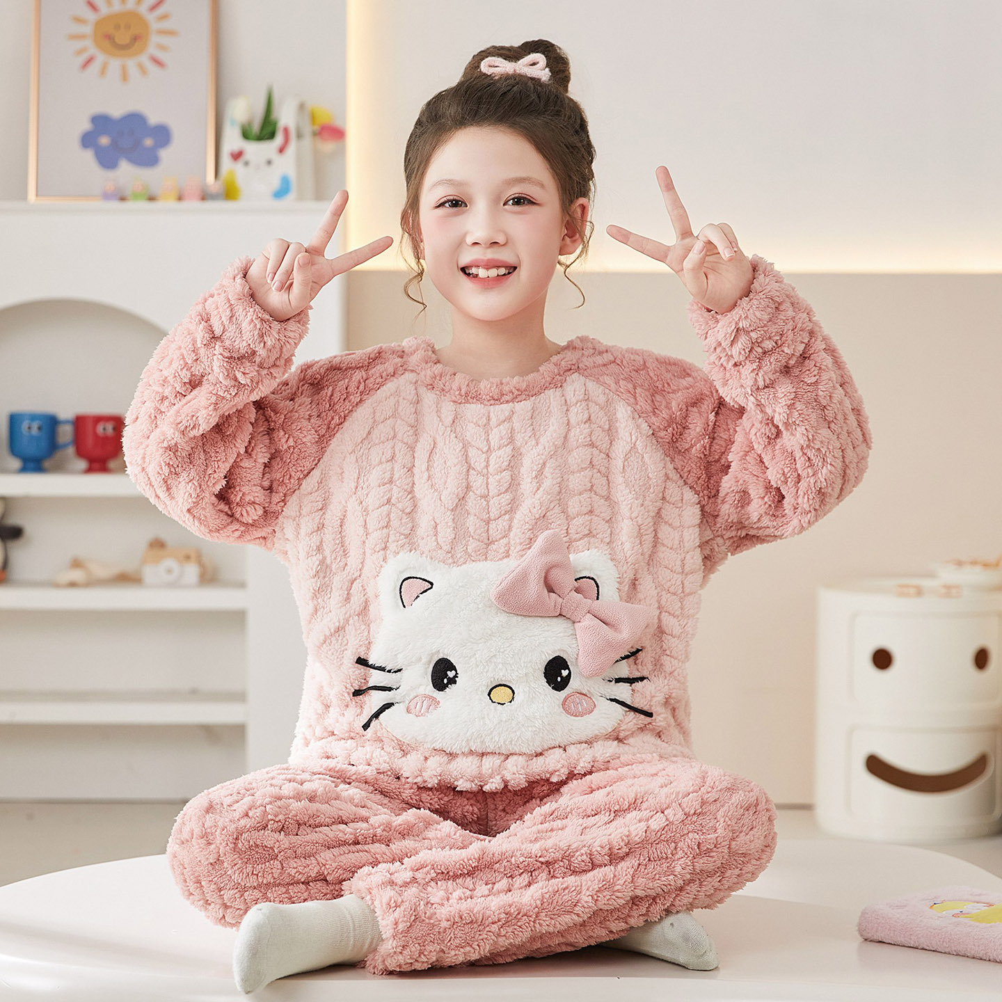 11692 bonjour kitty