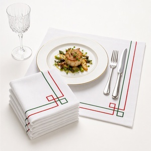 Collection de Noël : Serviettes en lin naturel bio faites à la main, lavées à la pierre, avec ourlet festonné, 100% lin, broderie classique, personnalisables - Product Image 1
