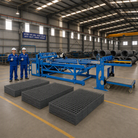 Machine de soudage de grillage pour cages à poulets entièrement automatique et fiable avec contrôle PLC pour grillage durable de cages à poules pondeuses en élevage avicole