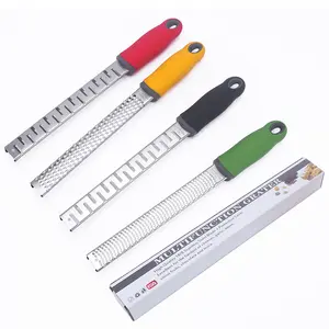 Atacado hot sale gadgets cozinha acessório antiderrapante alça vegetal coco queijo ralador limão zester Ralador De Queijo