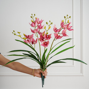 Arreglo de Orquídeas Artificiales de Seda Magpie, Alta Simulación, Decoración para Bodas y Hogar - Product Image 1
