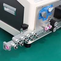 XC-3010 Vollautomatische Hochpräzisions-Doppelkopf-PLC-Kabelschneid- und Abisoliermaschine für 0,1-6mm² (AWG30-12) Kabel
