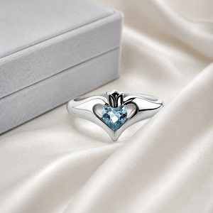 Anello con Zircone Ocean Heart per Donne, Elegante Gioiello da Indossare all'Indice - Product Image 3