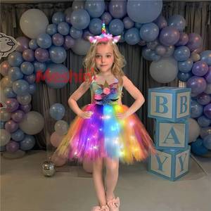 Ensemble de costumes de danse pour filles MS, robe de princesse en tulle arc-en-ciel à paillettes, tenue de performance avec lumière LED pour un anniversaire sur le thème de la licorne - Product Image 1