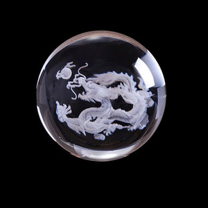 Neue Miniatur Figur Kugel Kugel Laser gravierte Kristall Craft Globe mit Basis Home Decoration 6 cm 8cm 3D Kristall kugel mit Drachen - Product Image 5