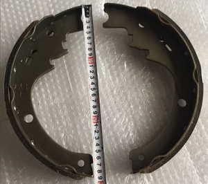 新入荷 プレボ フォークリフト ブレーキシュー 60mm P2.6-HCHL8F2T-60 トヨタ 8F <span class=keywords><strong>HC</strong></span> ヘリ 2T 47405-U2100-71用 - Product Image 2