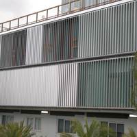 Système de persiennes en aluminium réglables pour l'extérieur, solutions de contrôle solaire pour projets