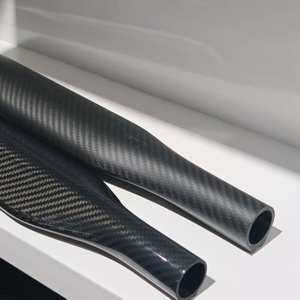 Tubes de pêche en fibre de carbone de qualité industrielle - Composants structurels résistants à l'usure et à la corrosion pour les navires de pêche - Product Image 1