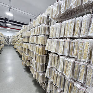 Anillo de Lujo con Rayo Chapado en Oro de 14K, Anillo de Declaración con Circonitas Verdes Iced Out, Joyería Hip Hop para Hombre y Mujer, Regalo - Product Image 6