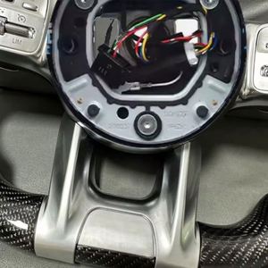 Volant de voiture de haute qualité pour <span class=keywords><strong>Mercedes</strong></span> Benz C63 E63 W213 C43 A45 G63 G500 S63 A45 G63 G55 E63 en fibre de carbone - Product Image 6