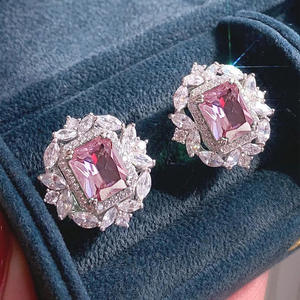 Pendientes clásicos de esmeralda para mujer, diseño de flor con diamantes de corte marquesa verde, joyería de aleación, pendientes de moda para fiesta - Product Image 4