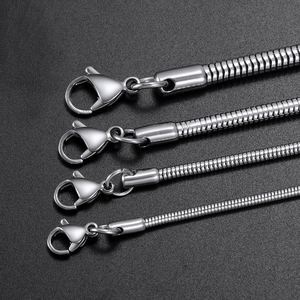 Schlangenknochen-Kette Titan-Stahl Hohle Schlangen-Halskette für Männer und Frauen Edelstahl Weiche Schlangenkette Großhandel - Product Image 2