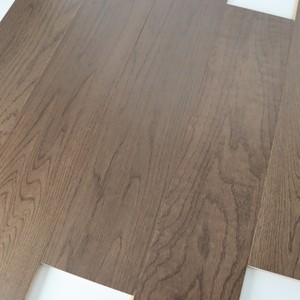 Colore noce nero! Plancia in <span class=keywords><strong>legno</strong></span> di quercia pavimenti in <span class=keywords><strong>legno</strong></span> ingegnerizzato pavimenti in <span class=keywords><strong>legno</strong></span> pavimenti in <span class=keywords><strong>legno</strong></span> durevoli plancia a righe in <span class=keywords><strong>rovere</strong></span> di grado AB - Product Image 2