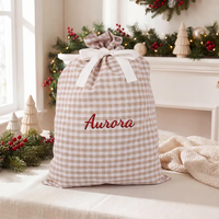 Sac de Noël personnalisé en tissu gingham avec nom brodé, sac cadeau du Père Noël réutilisable, chaussette de Noël