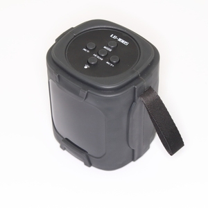 ลำ<span class=keywords><strong>โพ</strong></span><span class=keywords><strong>งบ</strong></span><span class=keywords><strong>ลู</strong></span><span class=keywords><strong>ทู</strong></span><span class=keywords><strong>ธ</strong></span> LS-1005 ขนาด 2 นิ้ว แบบ TWS เชื่อมต่อผ่านพอร์ต Type-C USB สำหรับใช้งานกลางแจ้ง พร้อมไฟหลากสีสันเคลื่อนไหว และแบตเตอรี่ใช้งานได้ยาวนาน - Product Image 3