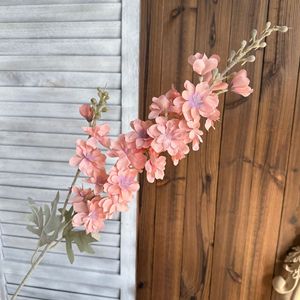 ดอกไม้ประดิษฐ์ Jinxi Larkspur สีแดง ผ้าไหม สำหรับตกแต่งงานแต่งงานและบ้าน - Product Image 2