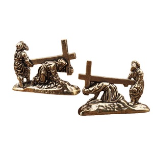 Escultura de Cruz de Redención en Latón, Adorno de Mesa, Estilo Antiguo, Coleccionable - Product Image 5