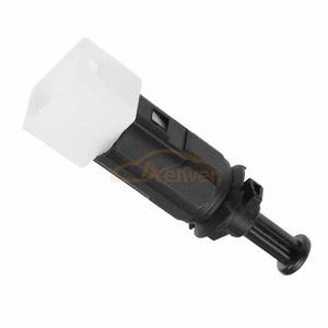 Interruptor de luz de freno de alta calidad Aelwen utilizado para Mitsubishi Colt OE No. 25320-00QAA 4415882 4404452 - Product Image 3