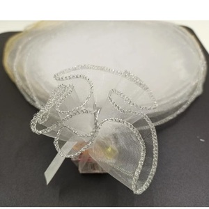 Cercles en tulle organza brillant personnalisés de 22,5 cm (9 pouces) de diamètre, blancs <span class=keywords><strong>au</strong></span> <span class=keywords><strong>centre</strong></span> avec des cercles scintillants en bordure, pour la décoration de fête - Product Image 6