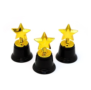 Trofeo a Forma di Stella, Mini Trofei Dorati, Premi per Bambini, Scelta di Premi per Adulti, Vincitori, Competizioni, Eventi Sportivi, Gadget per Feste - Product Image 1