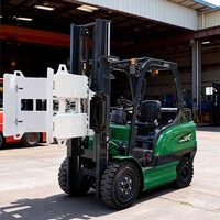 Chariot élévateur électrique 3 tonnes avec batterie lithium, déplaceur latéral, moteur AC sans balais, contrepoids pour entrepôt logistique OEM