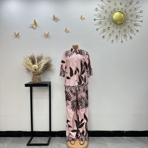 Set Loungewear da <span class=keywords><strong>Donna</strong></span> <span class=keywords><strong>Taglie</strong></span> <span class=keywords><strong>Forti</strong></span> 2 Pezzi, T-Shirt Oversize a Maniche Corte, Abbigliamento <span class=keywords><strong>Donna</strong></span> <span class=keywords><strong>Taglie</strong></span> Grandi all'Ingrosso - Product Image 5